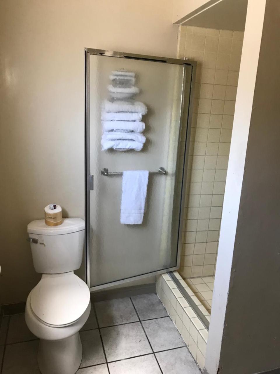 Akua Motor Hotel Anaheim Exterior photo